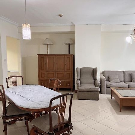 Batavia Hotel & Serviced Apartments ג'קרטה מראה חיצוני תמונה