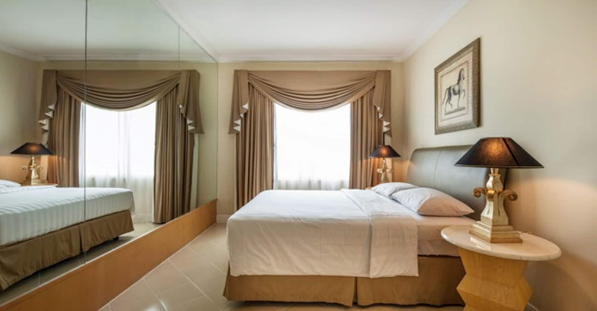Batavia Hotel & Serviced Apartments ג'קרטה מראה חיצוני תמונה