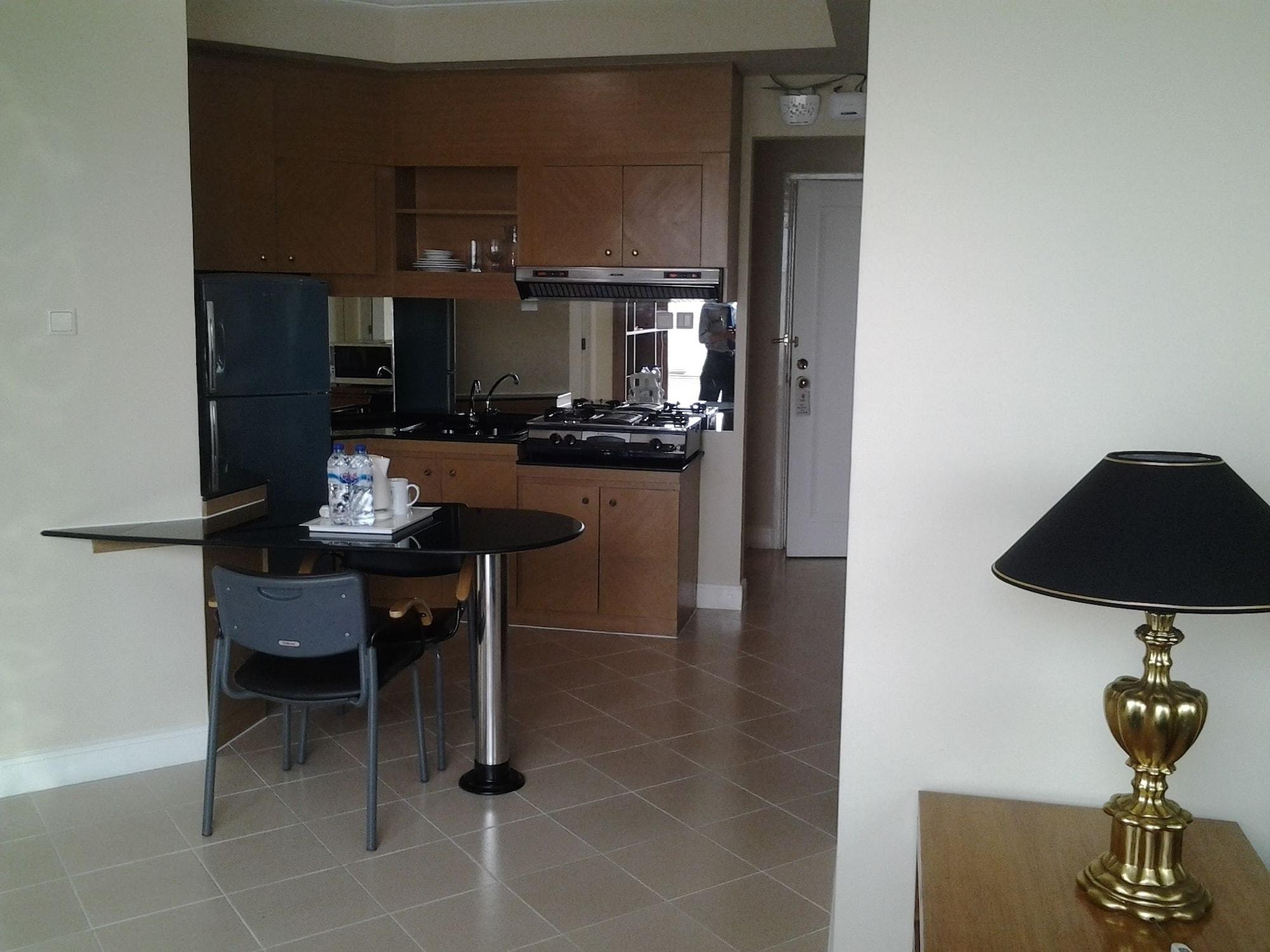 Batavia Hotel & Serviced Apartments ג'קרטה מראה חיצוני תמונה