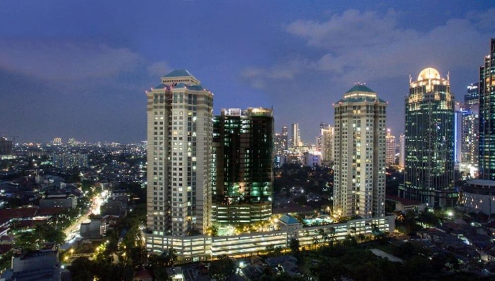 Batavia Hotel & Serviced Apartments ג'קרטה מראה חיצוני תמונה
