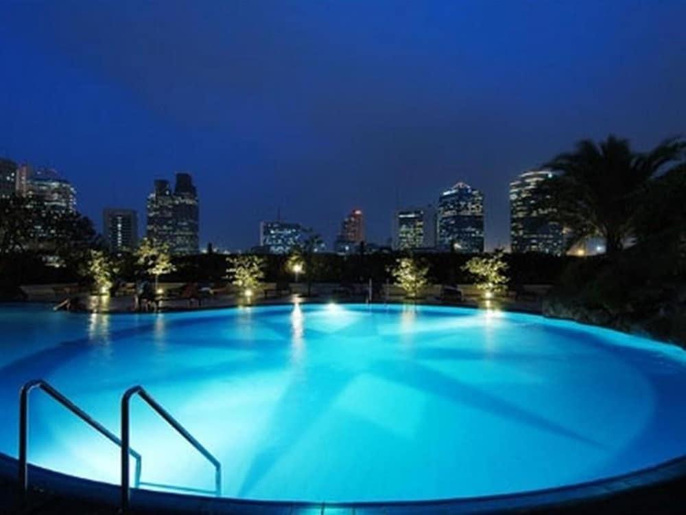 Batavia Hotel & Serviced Apartments ג'קרטה מראה חיצוני תמונה