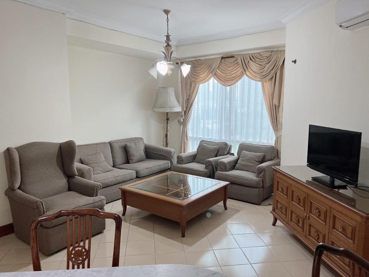 Batavia Hotel & Serviced Apartments ג'קרטה מראה חיצוני תמונה