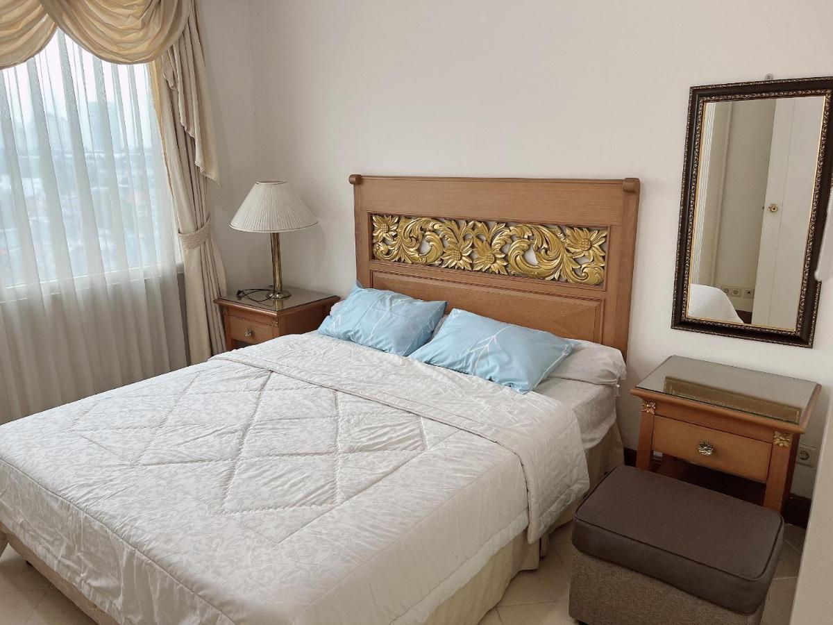 Batavia Hotel & Serviced Apartments ג'קרטה מראה חיצוני תמונה