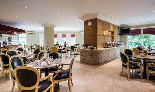Batavia Hotel & Serviced Apartments ג'קרטה מראה חיצוני תמונה
